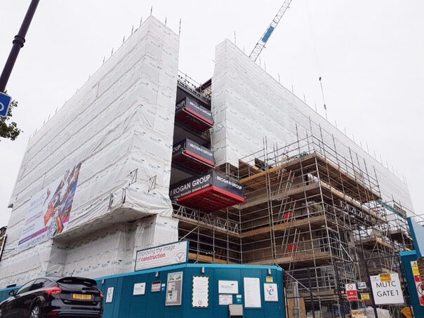 large scaffolding contractor